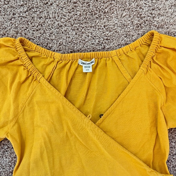 Billabong Women Yellow Wrap Top - Picture 3 of 8